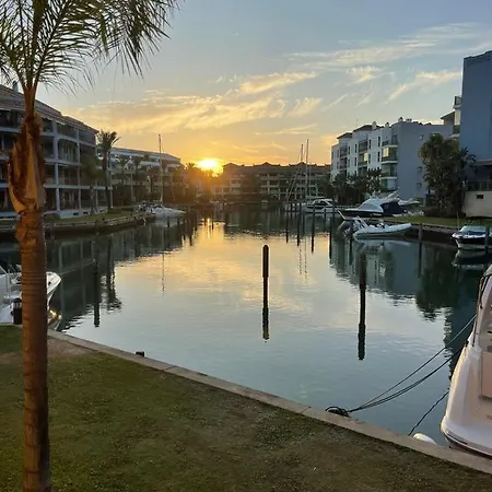 Ideal En La Marina De Lejlighed Sotogrande
