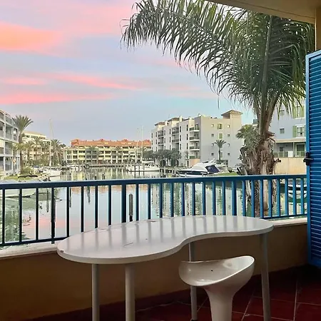 Ideal En La Marina De